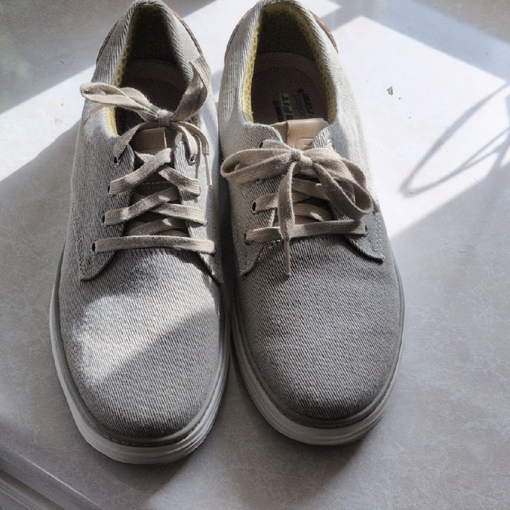 Skechers Light Gray Men's Sneakers